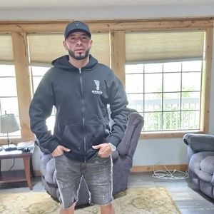 Meet your Posher, Alex